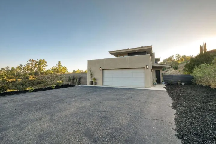 1886 Carriage Lane, Fallbrook, California 92028