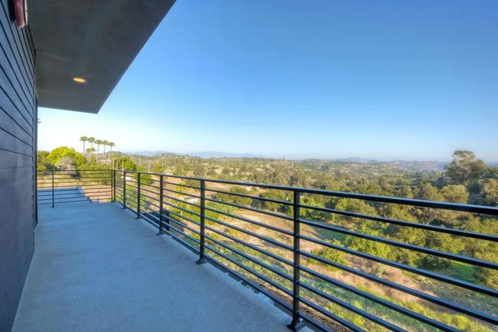 1886 Carriage Lane, Fallbrook, California 92028
