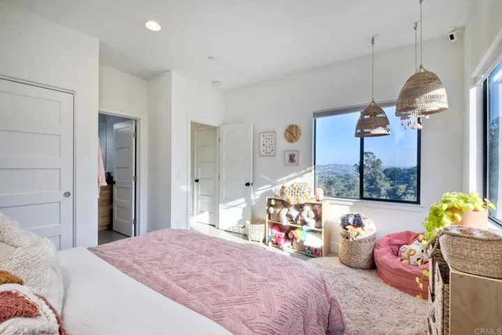 1886 Carriage Lane, Fallbrook, California 92028