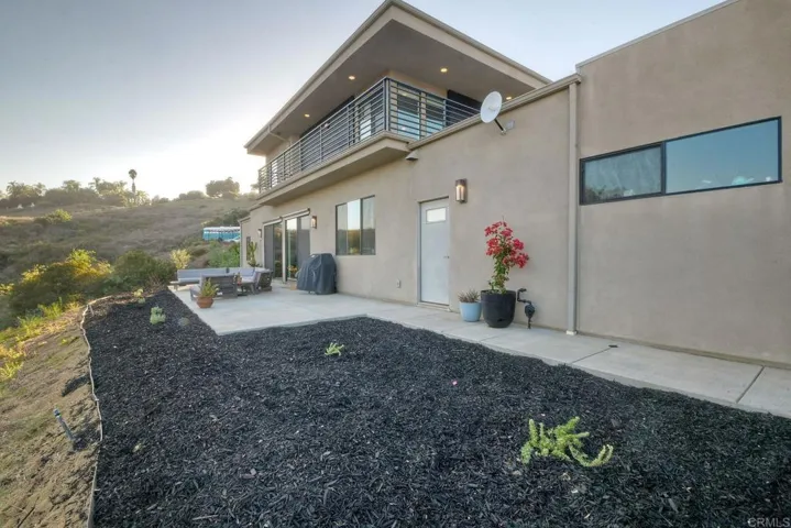 1886 Carriage Lane, Fallbrook, California 92028