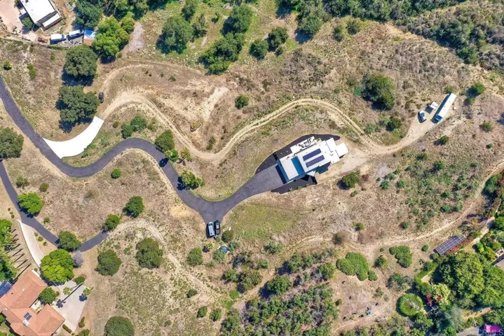 1886 Carriage Lane, Fallbrook, California 92028