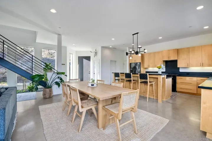 1886 Carriage Lane, Fallbrook, California 92028
