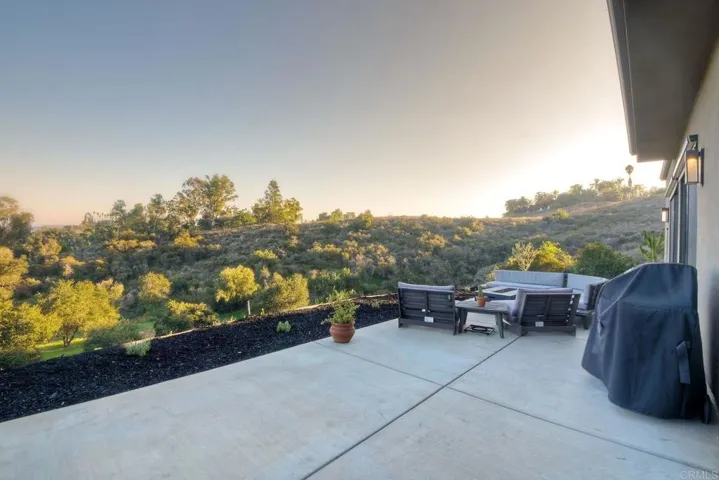 1886 Carriage Lane, Fallbrook, California 92028