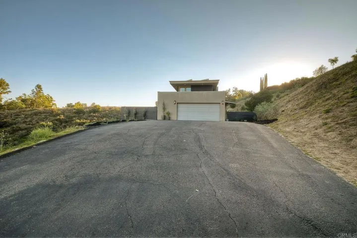 1886 Carriage Lane, Fallbrook, California 92028