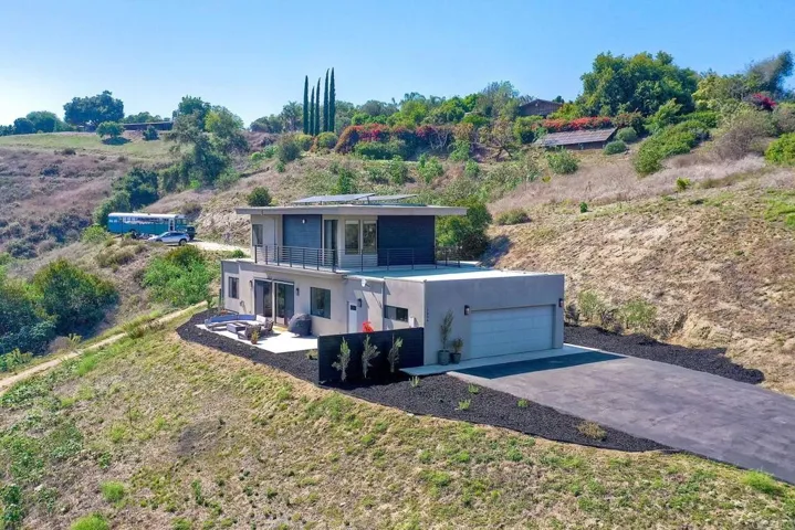 1886 Carriage Lane, Fallbrook, California 92028