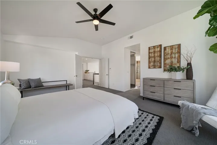 28945 Canyon Oak Place, Saugus, California 91390