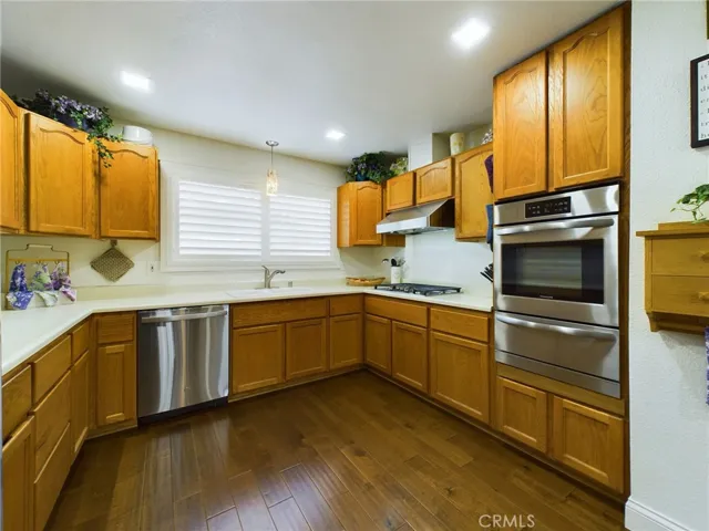 6661 Kiwi Circle, Cypress, California 90630