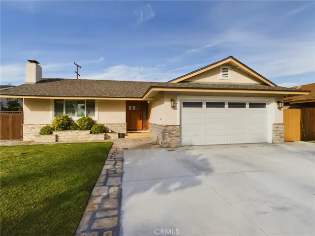 6661 Kiwi Circle, Cypress, California 90630