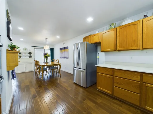 6661 Kiwi Circle, Cypress, California 90630