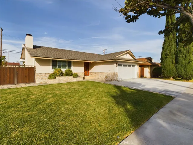6661 Kiwi Circle, Cypress, California 90630