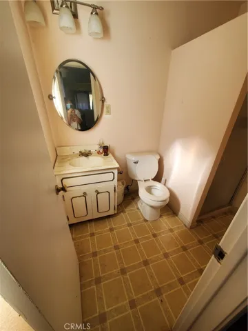 Bathroom & Shower
