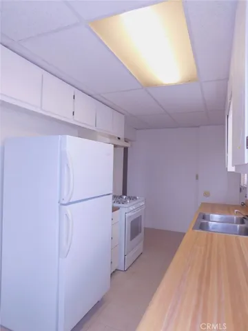 6664 Pine Avenue, 29 Palms, California 92277