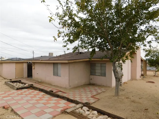 6664 Pine Avenue, 29 Palms, California 92277
