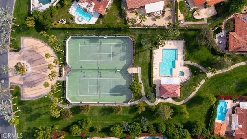 The home is very close to the community pool and tennis courts