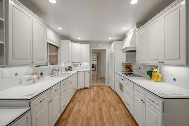 13643 Verde Vista Court, Saratoga, California 95070