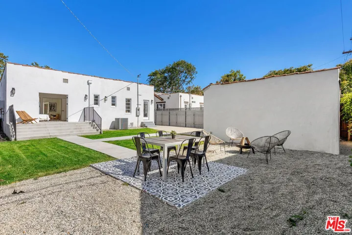 1071 S Point View Street, Los Angeles, California 90035
