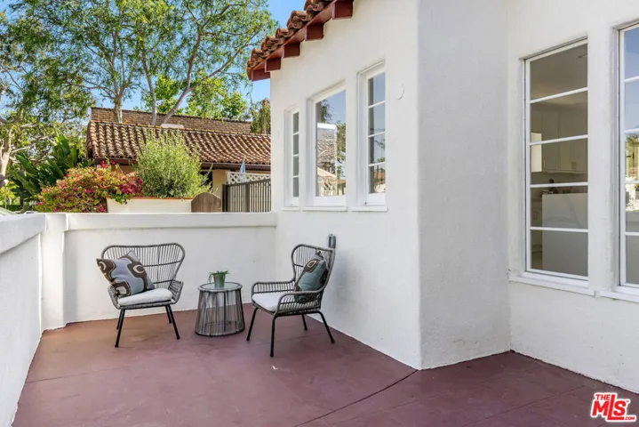 1071 S Point View Street, Los Angeles, California 90035