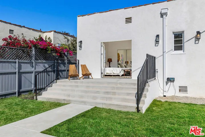 1071 S Point View Street, Los Angeles, California 90035