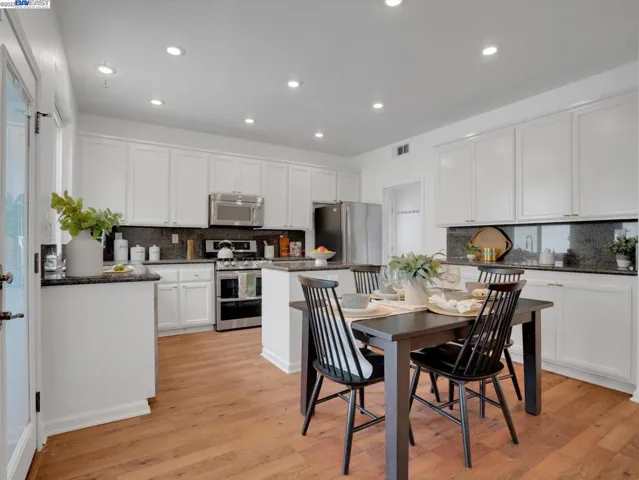 345 Chelmsford Dr, Brentwood, California 94513
