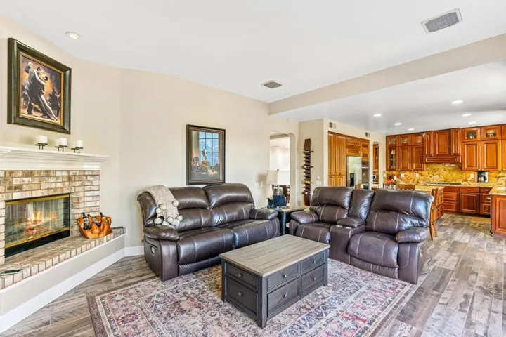 3424 Camino Largo, Carlsbad, California 92009