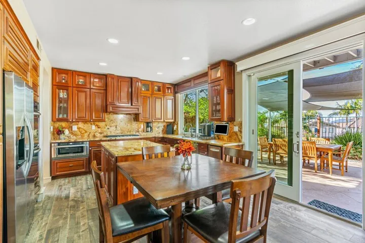 3424 Camino Largo, Carlsbad, California 92009