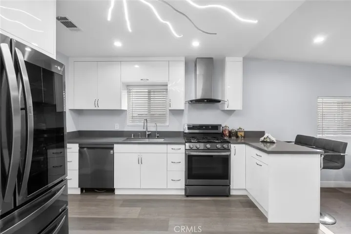 9421 Wentworth Street, Sunland, California 91040
