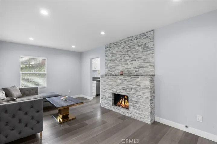 9421 Wentworth Street, Sunland, California 91040