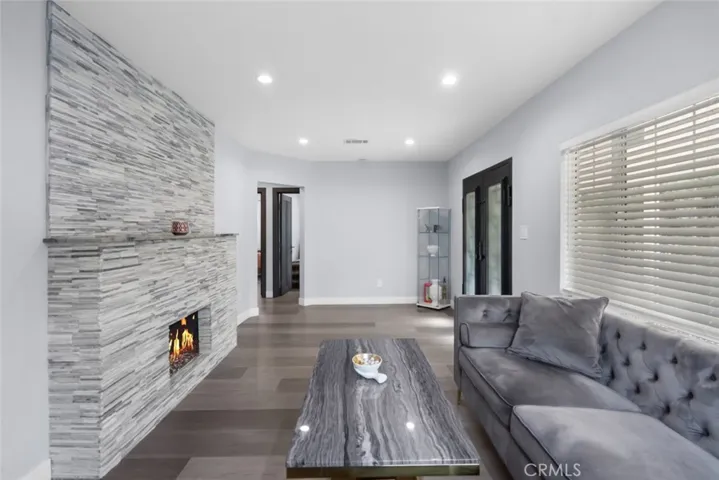 9421 Wentworth Street, Sunland, California 91040