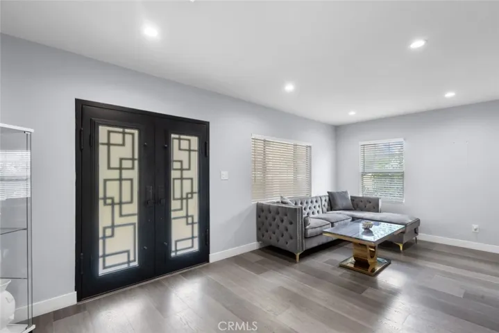 9421 Wentworth Street, Sunland, California 91040