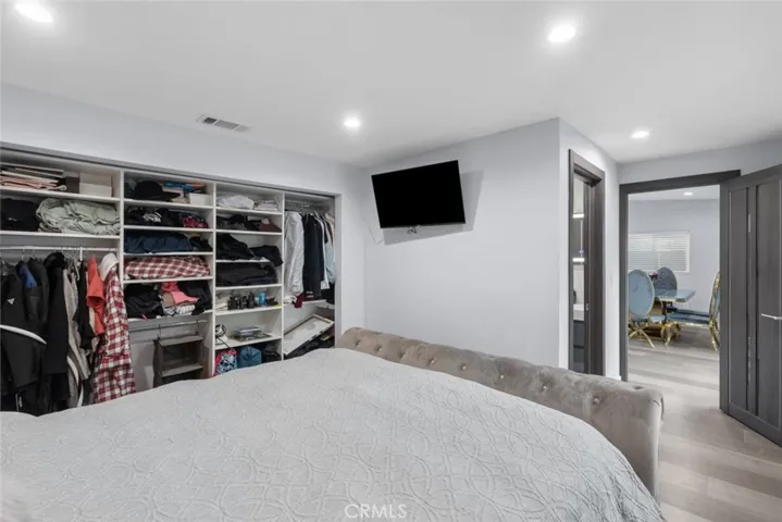 9421 Wentworth Street, Sunland, California 91040