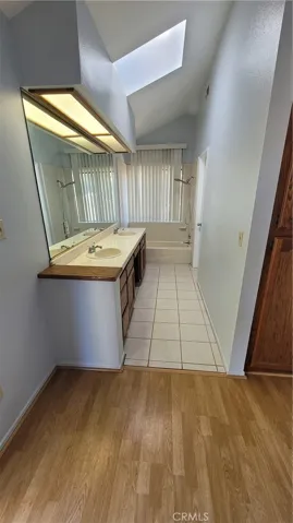 Master vanity
