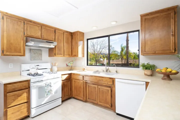 358 Telford Lane, Ramona, California 92065
