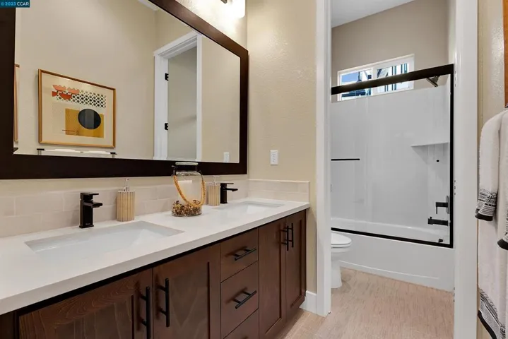 3537 Mulholland Drive, Lathrop, California 95330
