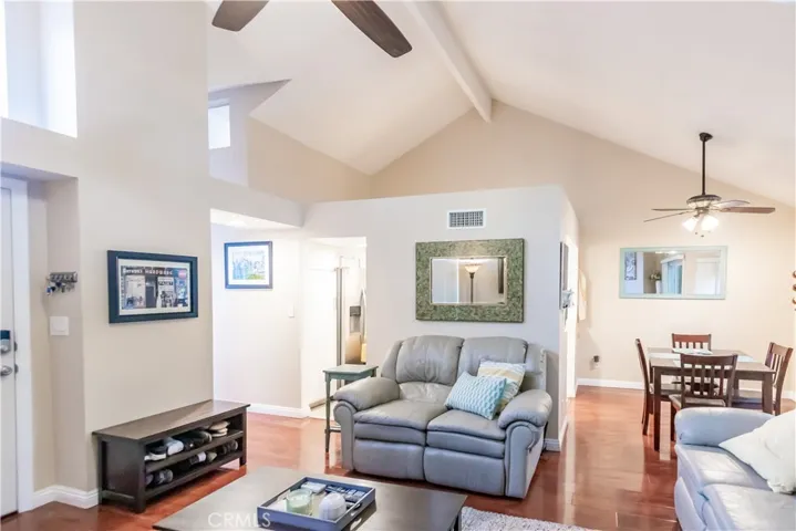 786 Wesleyan Bay Unit 24, Costa Mesa, California 92626