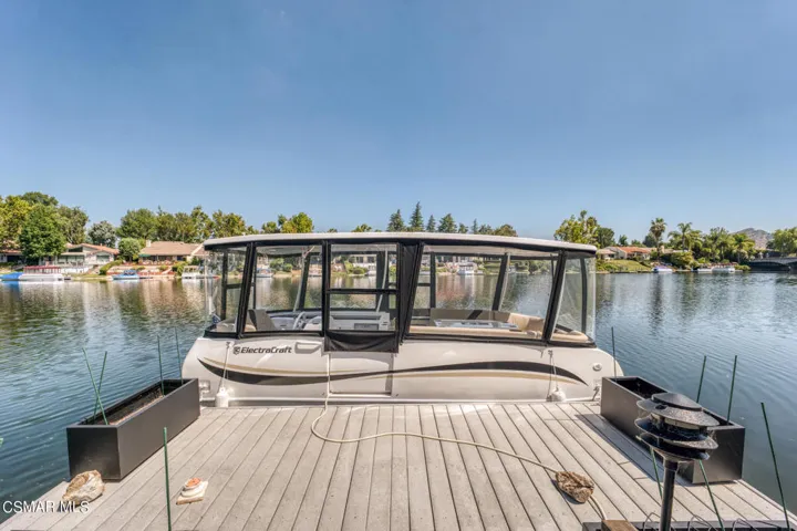 1426 Eastwind Cir, Westlake Village - Hs