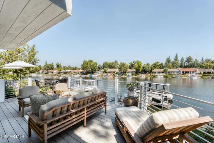 1426 Eastwind Cir, Westlake Village - Hs