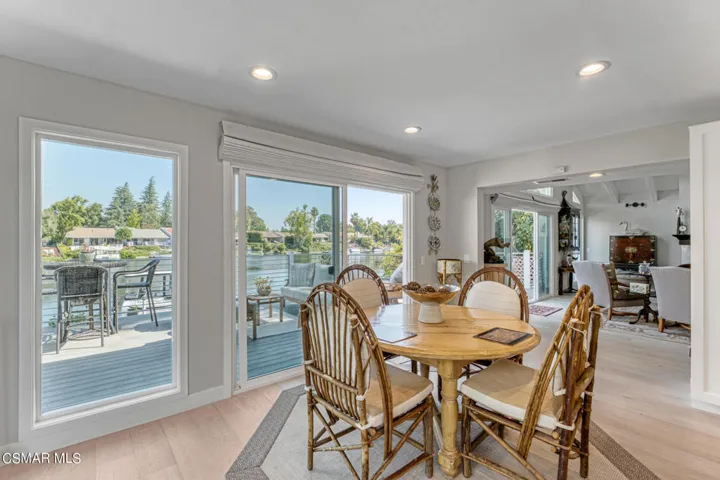 1426 Eastwind Cir, Westlake Village - Hs