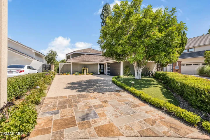 1426 Eastwind Cir, Westlake Village - Hs