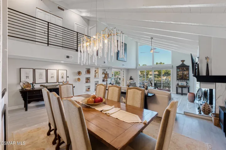 1426 Eastwind Cir, Westlake Village - Hs