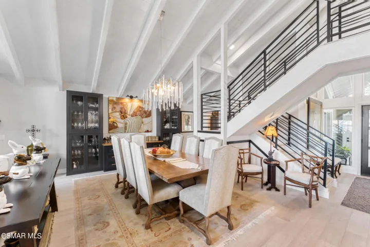 1426 Eastwind Cir, Westlake Village - Hs