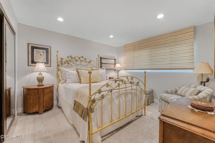 1426 Eastwind Cir, Westlake Village - Hs