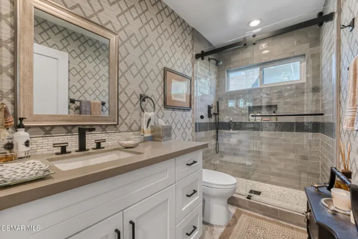 1426 Eastwind Cir, Westlake Village - Hs
