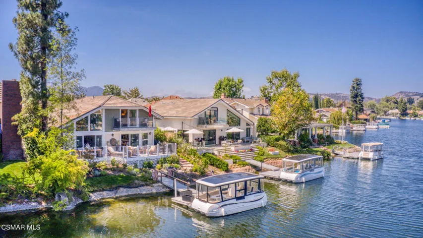 1426 Eastwind Cir, Westlake Village - Hs