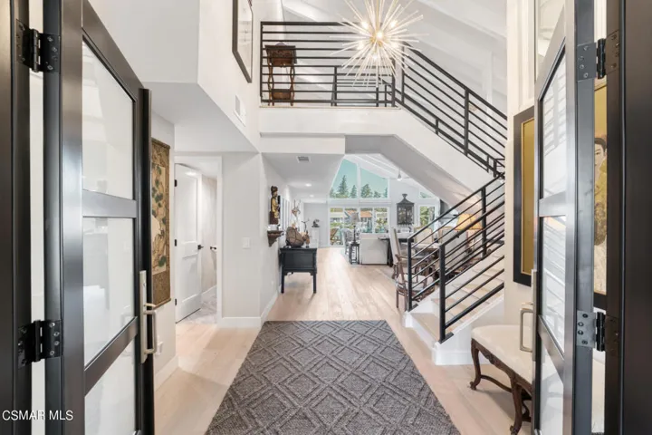 1426 Eastwind Cir, Westlake Village - Hs