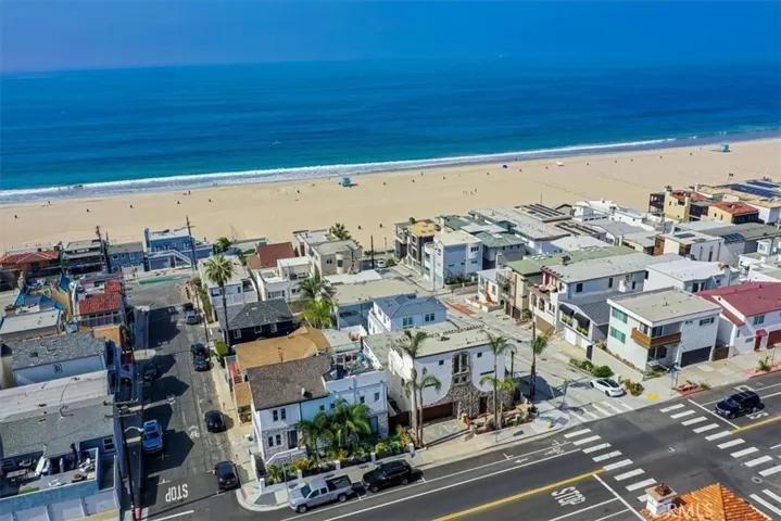 3515 Manhattan Avenue, Hermosa Beach, California 90254