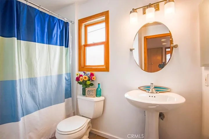 3515 Manhattan Avenue, Hermosa Beach, California 90254