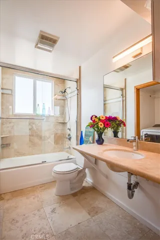 3515 Manhattan Avenue, Hermosa Beach, California 90254