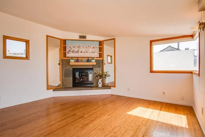 3515 Manhattan Avenue, Hermosa Beach, California 90254