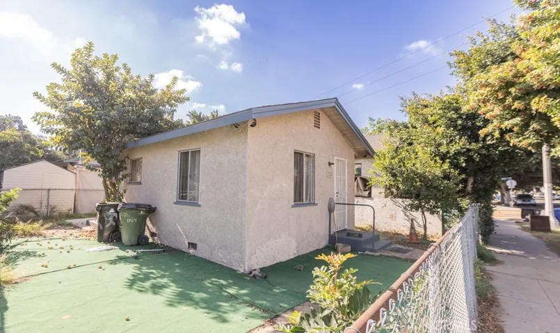 1162 Watson Avenue, Wilmington, California 90744