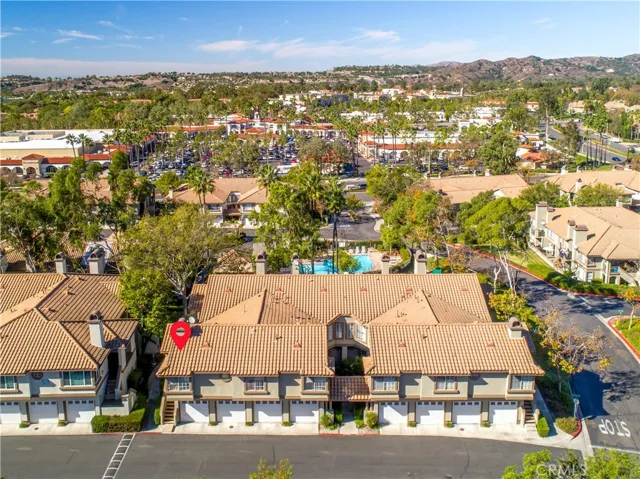 Short distance from the condo to one of the many pools available to the homeowners.